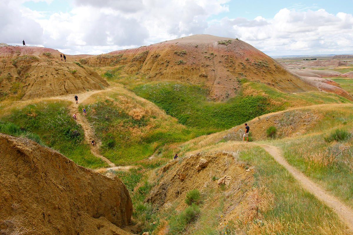 Best Hikes in Badlands National Park 8