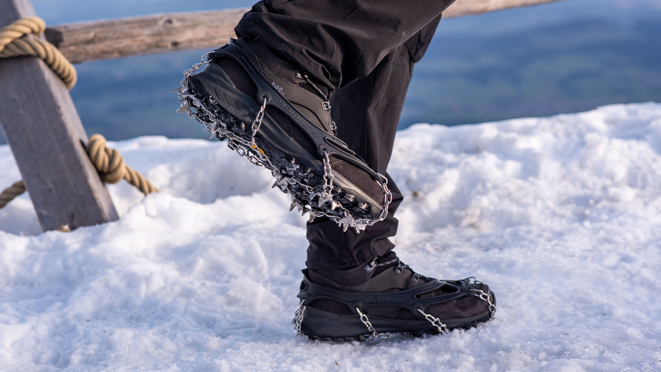 Microspikes vs. Crampons: Choosing the Right Gear for Your Winter Hiking 16