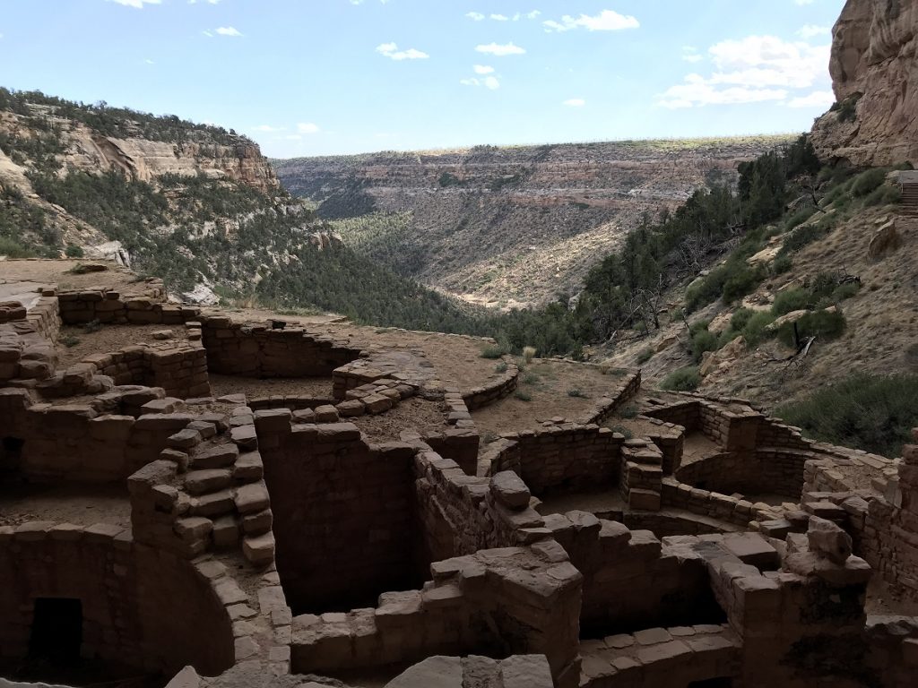 MesaVerdeLongHouse CanyonView