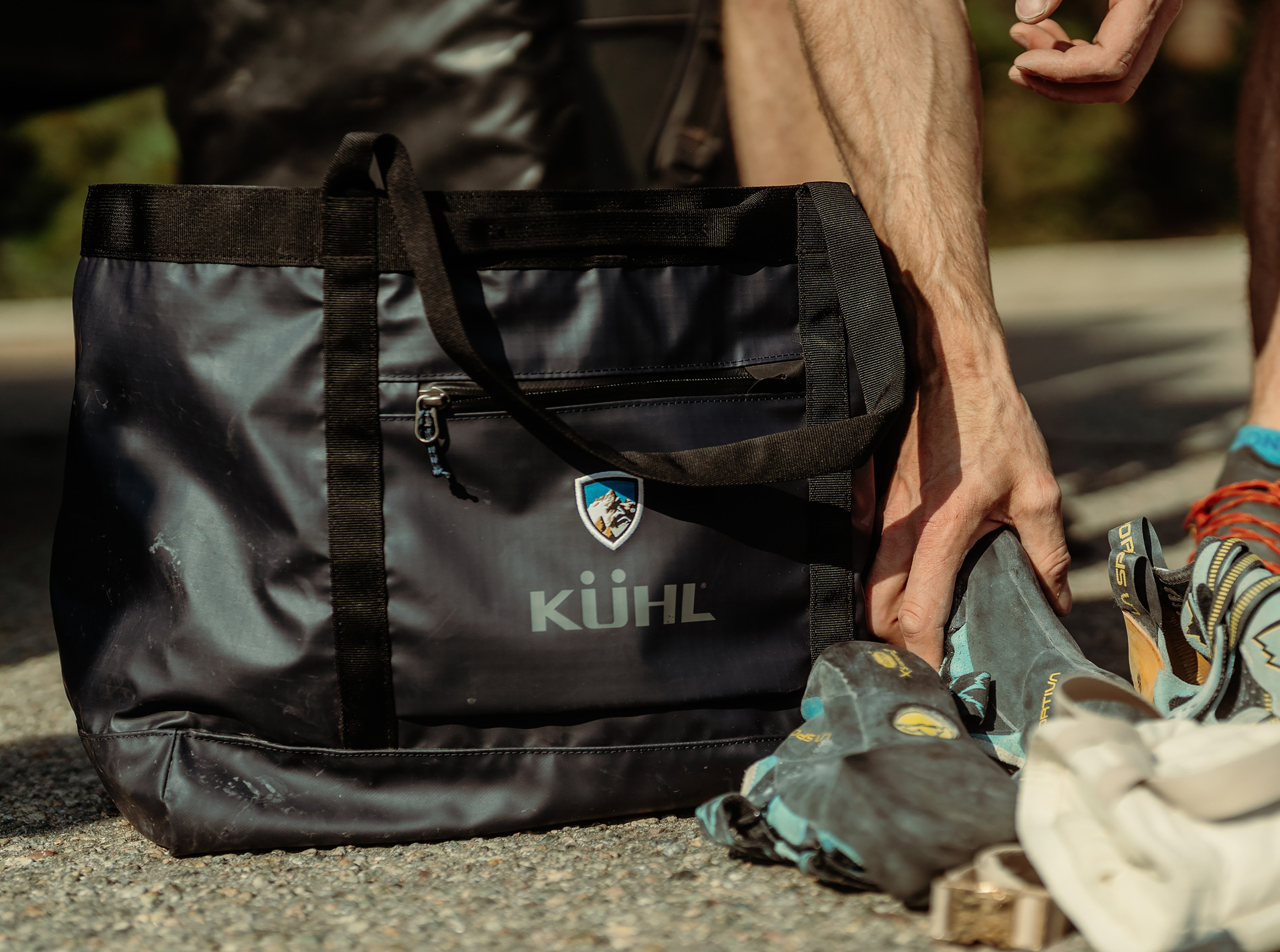 KUHL Eskape Tote PIRATE BLACK